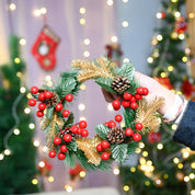Christmas Wreath (21x21x4 cm) - Green & Red, X-Mas Wreath