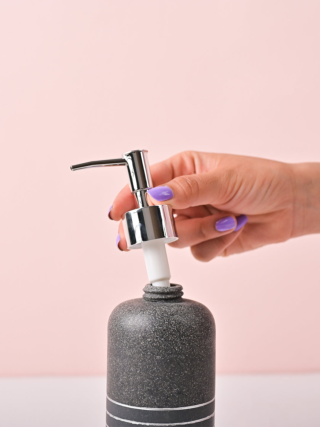 VON CASA Grey Polyresin Soap Dispenser – Sleek & Durable