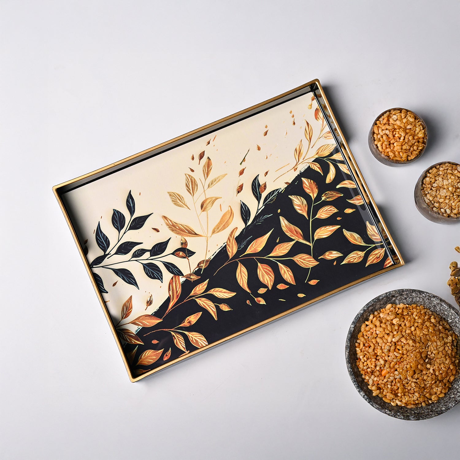 VON CASA Multicolour Large Leaf Texture Serving Tray