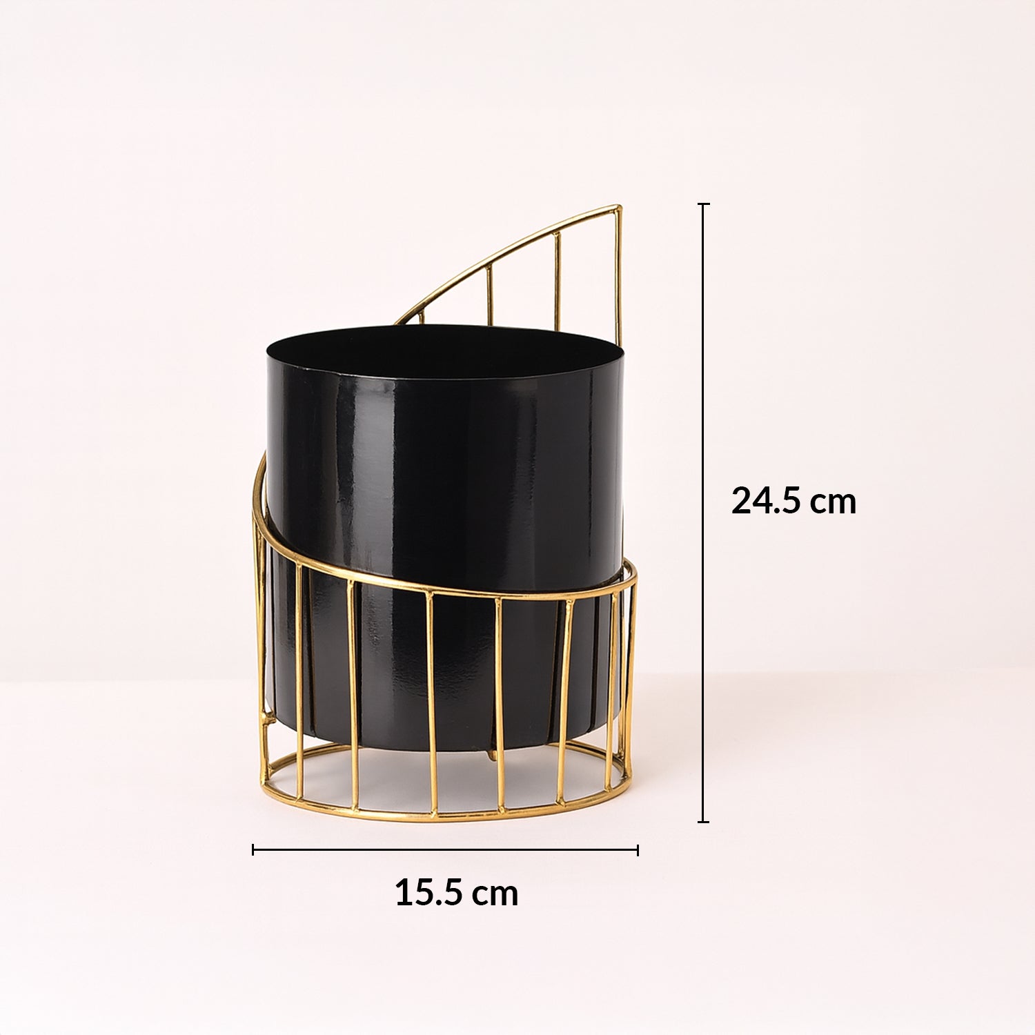 VON CASA Black Metal Planter with Golden Wire Stand – Gloria Design, 24.50 cm