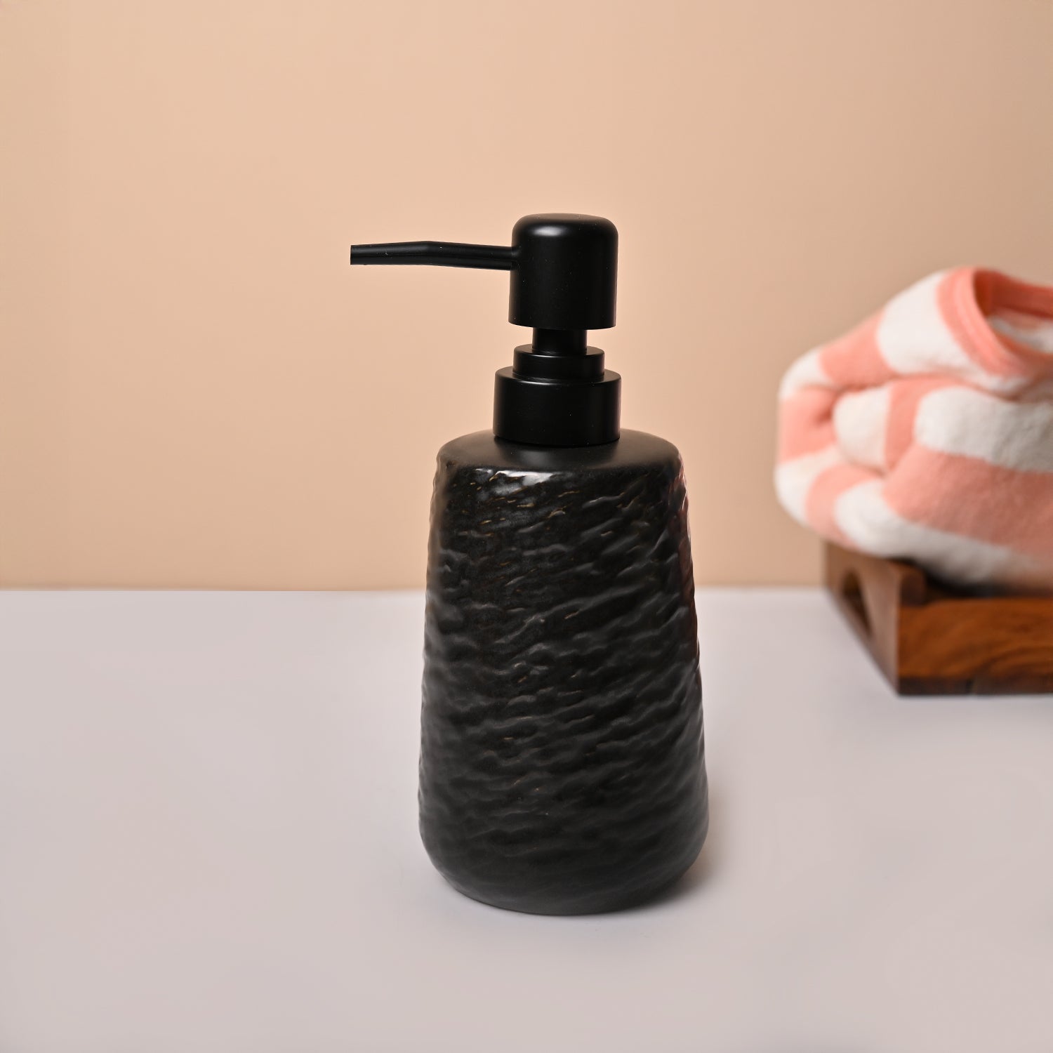 Matte Black Wavy Hammered Ceramic Soap Dispenser