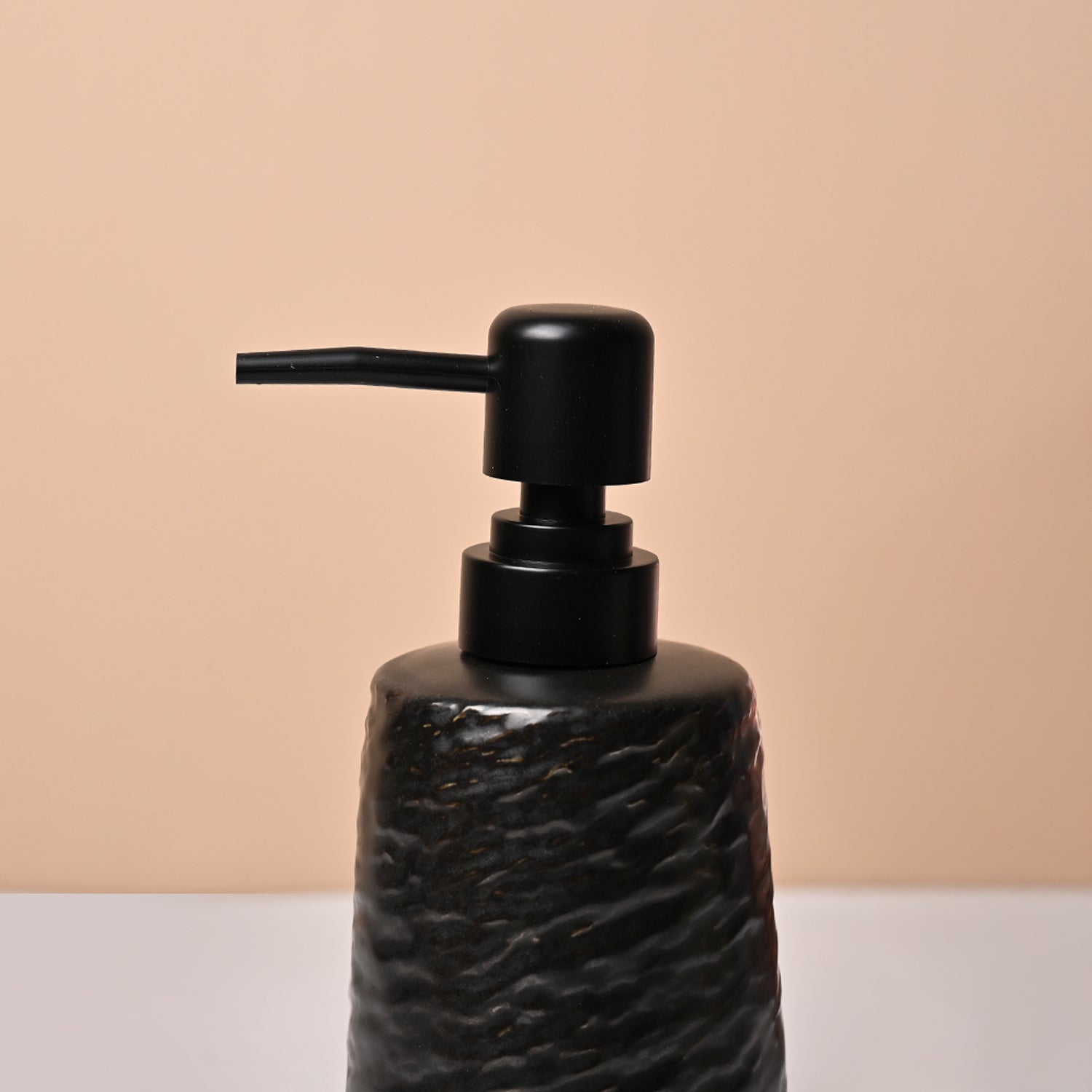 Matte Black Wavy Hammered Ceramic Soap Dispenser