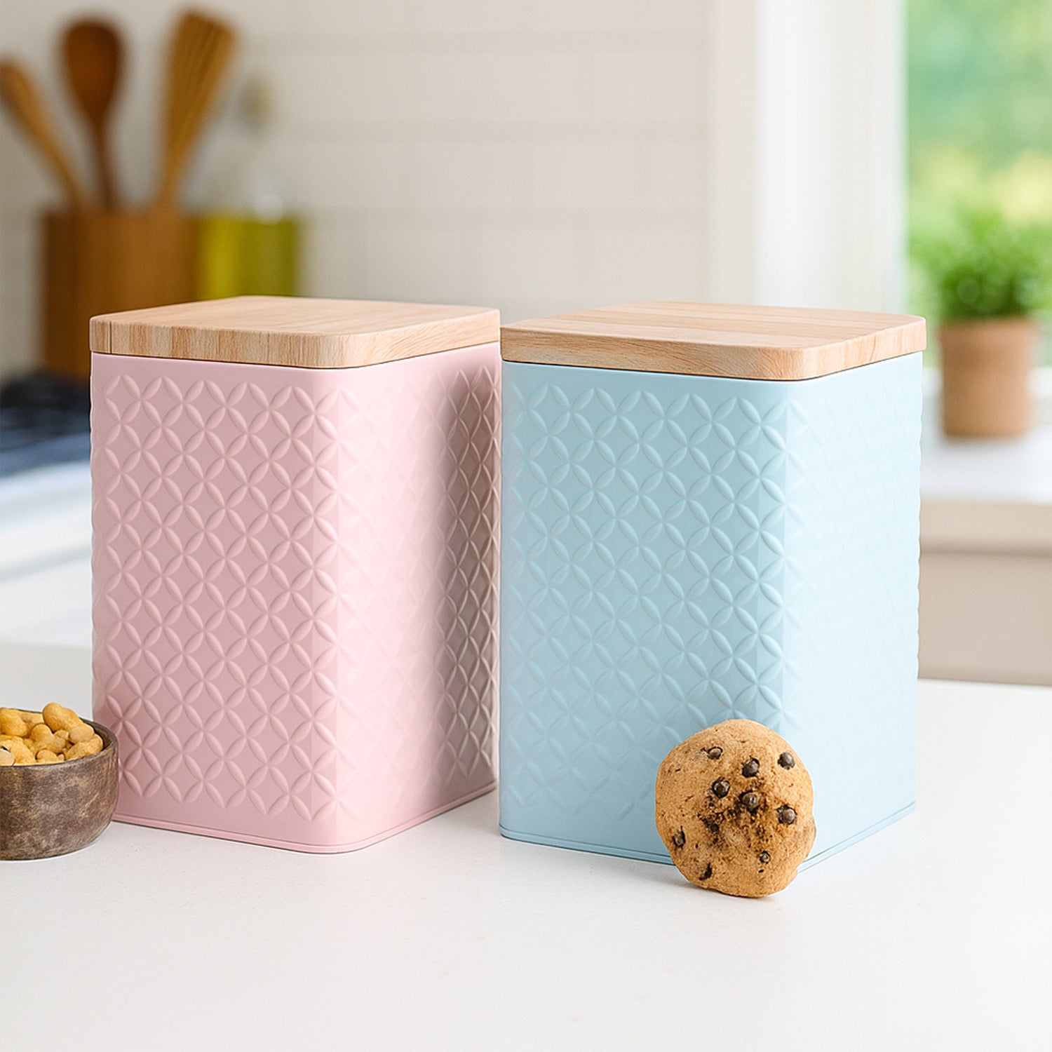 MARKET99 Pink & Blue Tin Container Set
