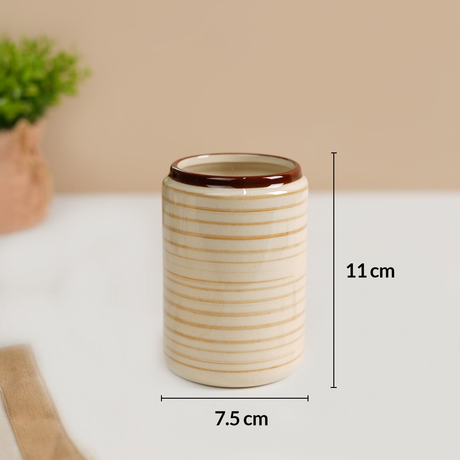 VON CASA Fine-Lined Ceramic Tooth Brush Holder (White & Brown)