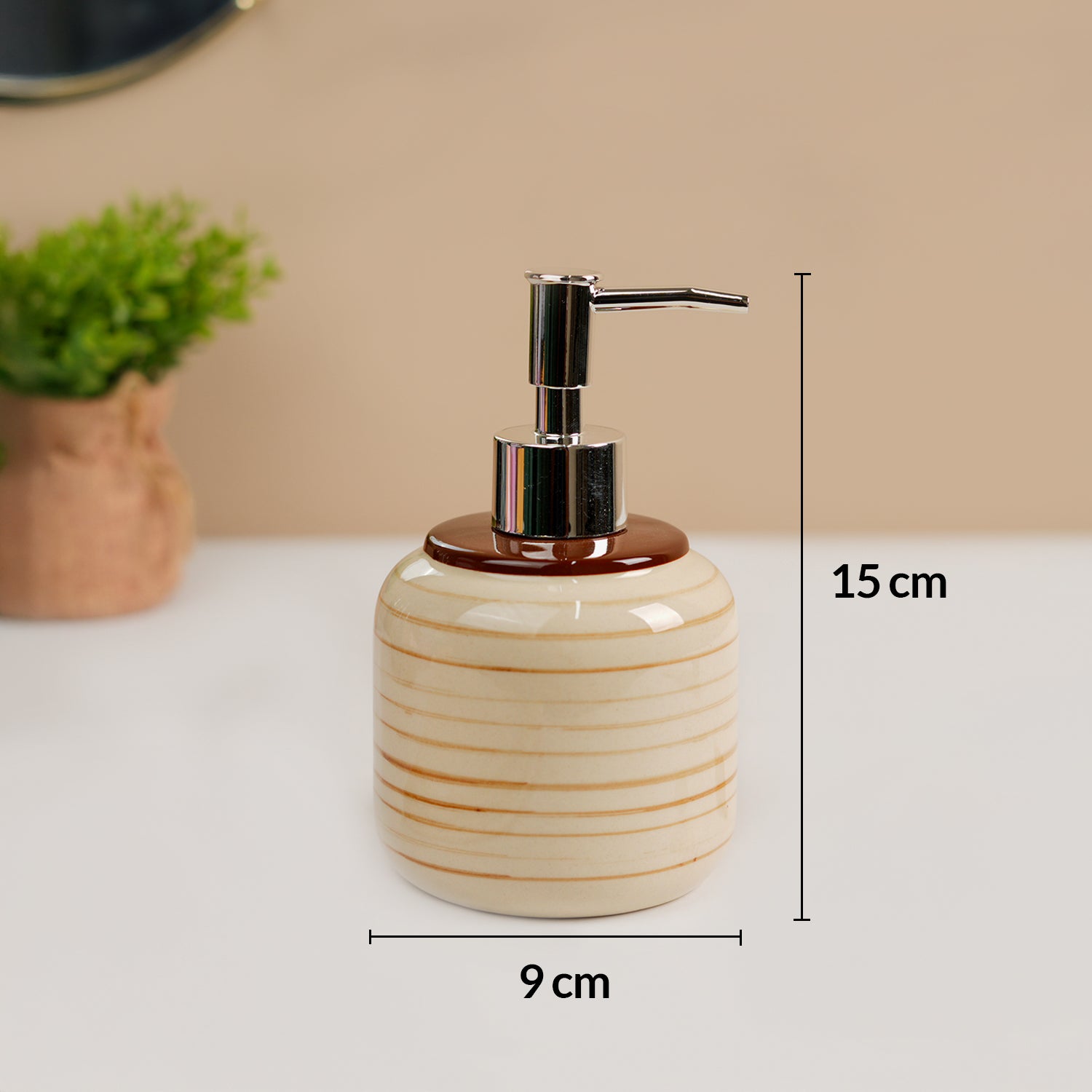 VON CASA Fine-Lined Ceramic Bathroom Set (Set Of 2)