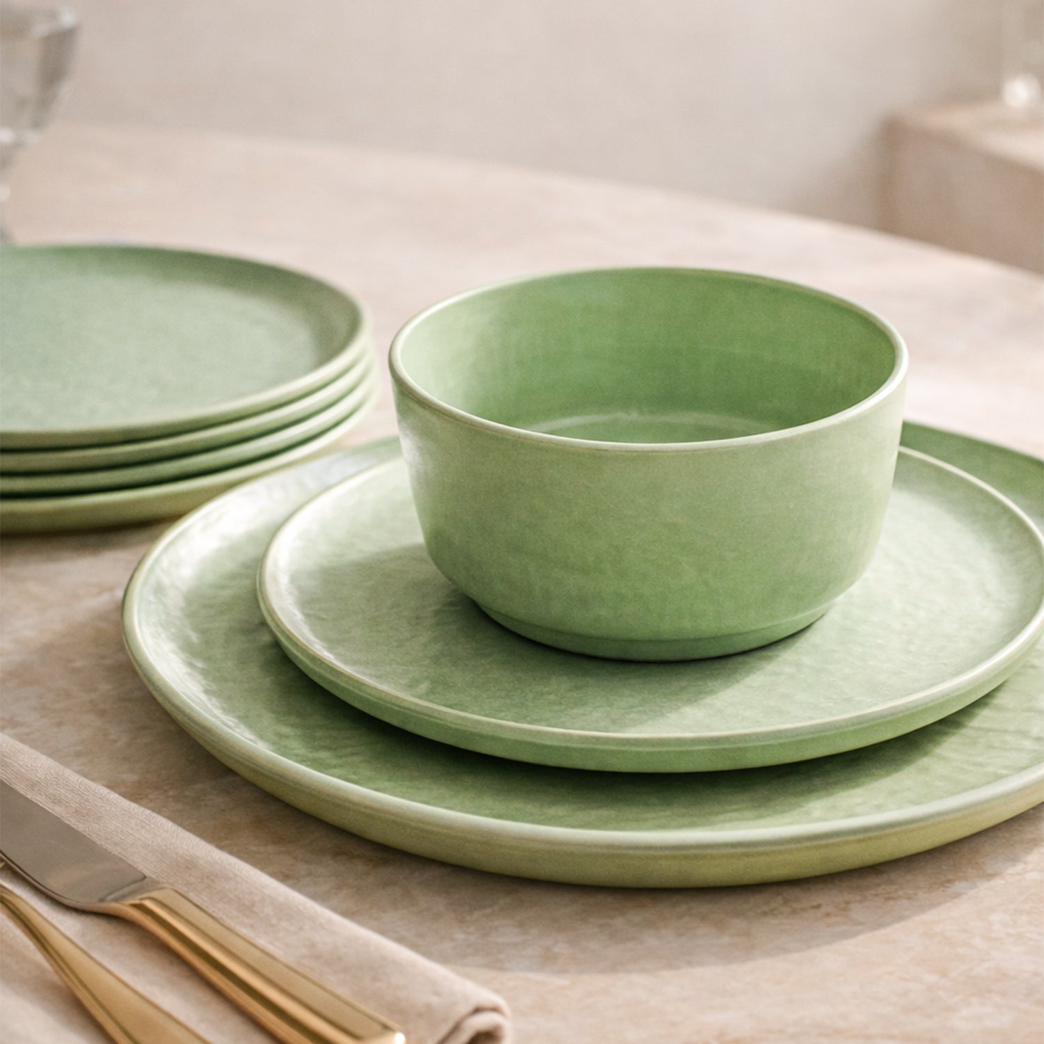 VON CASA Hammered Green Dinner Set – 20 Pcs