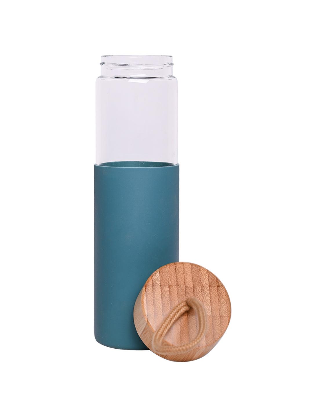 Borosilicate Glass Bottle with Cyan Silicone Sleeve - 550Ml - MARKET 99