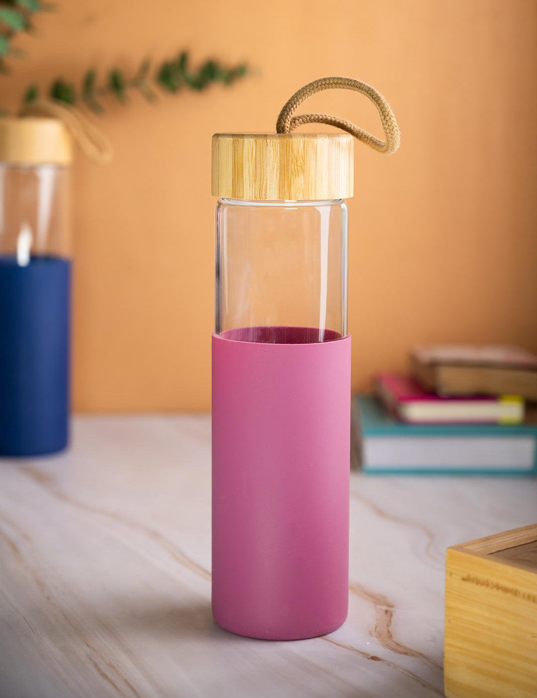 Borosilicate Glass Bottle with Pink Silicone Sleeve - 550Ml - MARKET 99