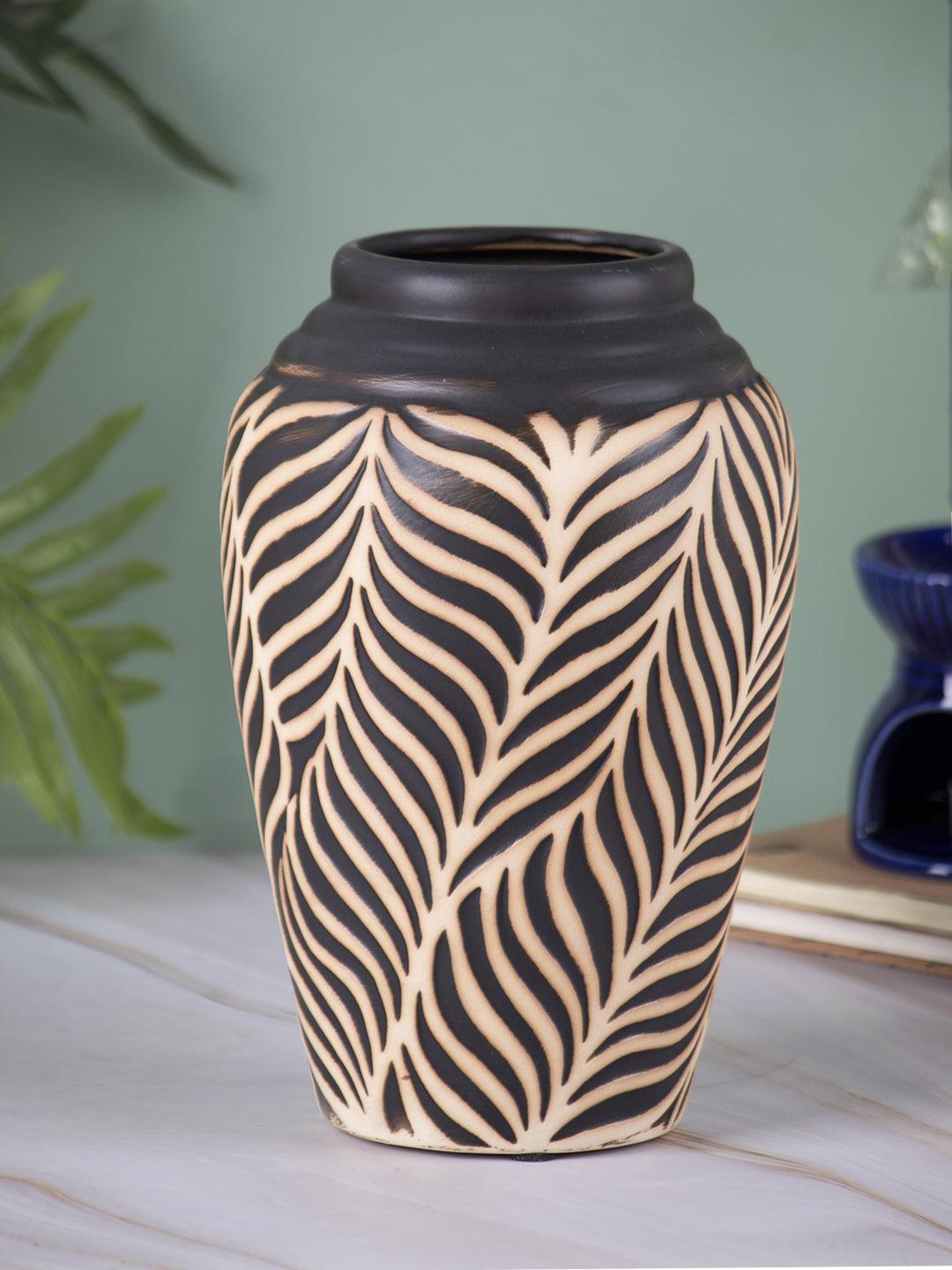 Ceramic Black +Grey Cylindrical Vase - MARKET 99