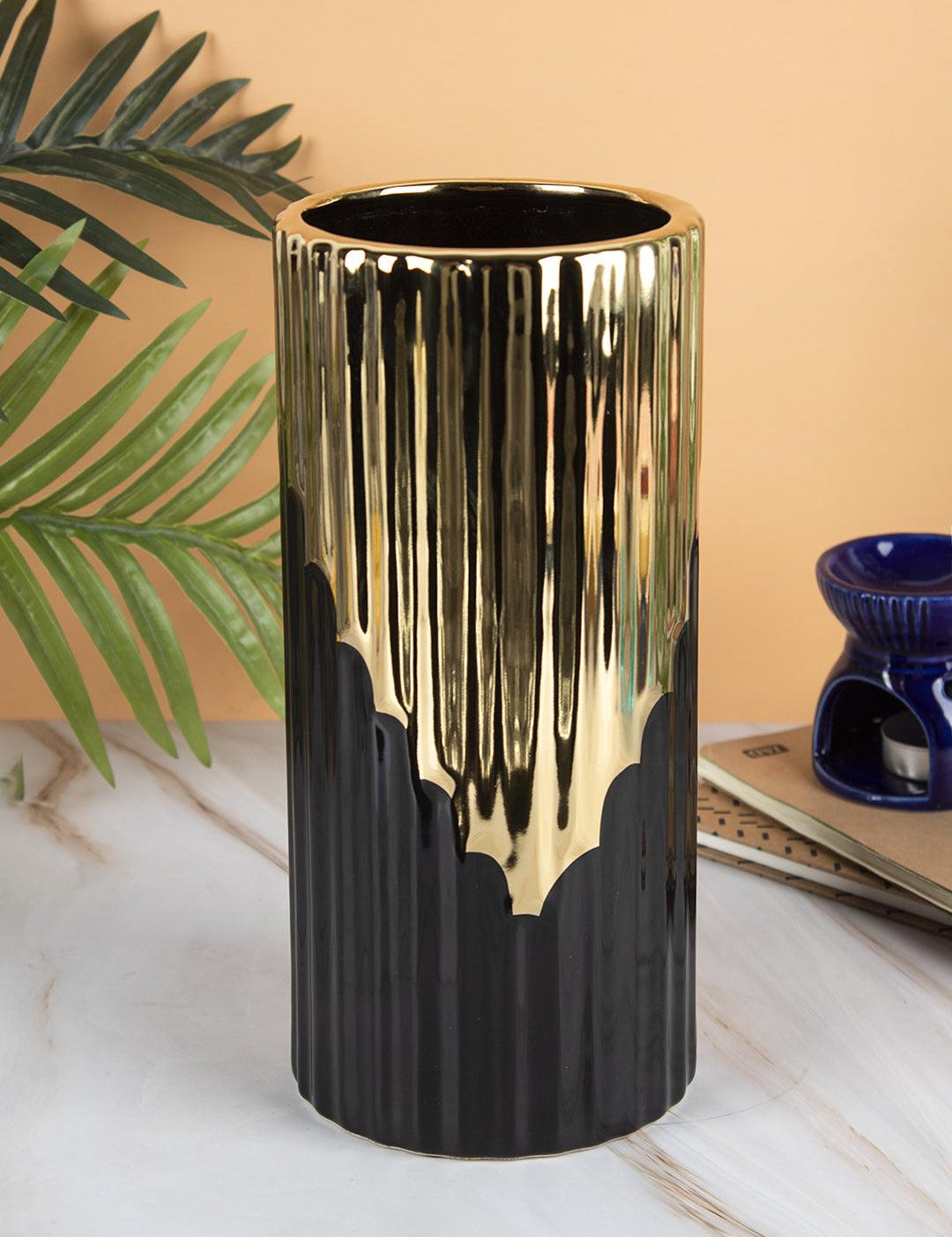 Ceramic Gold +Black Cylindrical Vase - MARKET 99