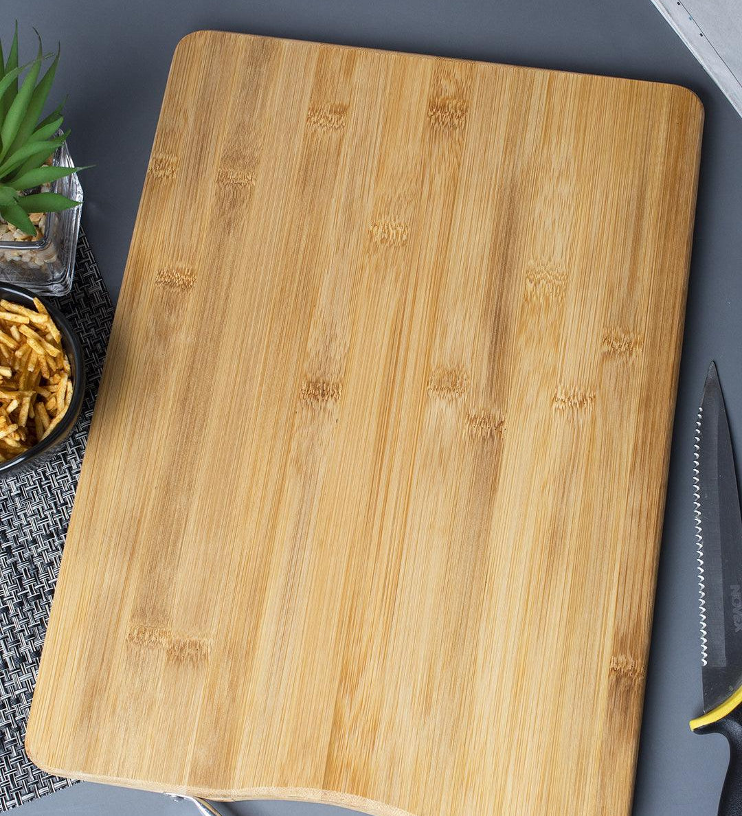 Chopping Board, with Metal Handle, Natural Wood Colour, Bamboo - MARKET 99