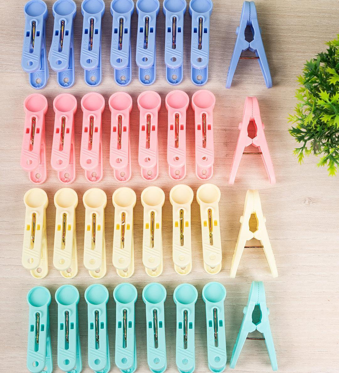 Cloth Clips, Multicolour, Plastic, Set of 32 - MARKET 99