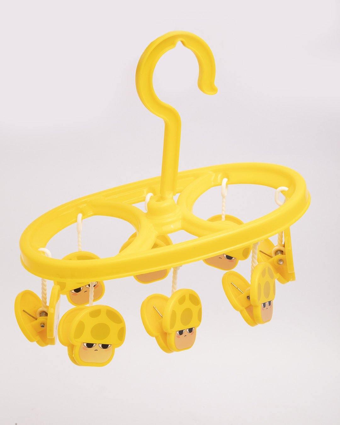 Clothes Hanger with 8 Pegs, Cloth Pegs, Yellow, Plastic - MARKET 99