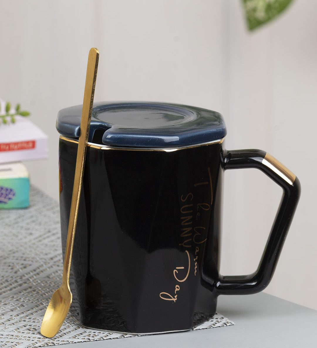 Coffee Mug With Lid (320 Ml) - MARKET 99