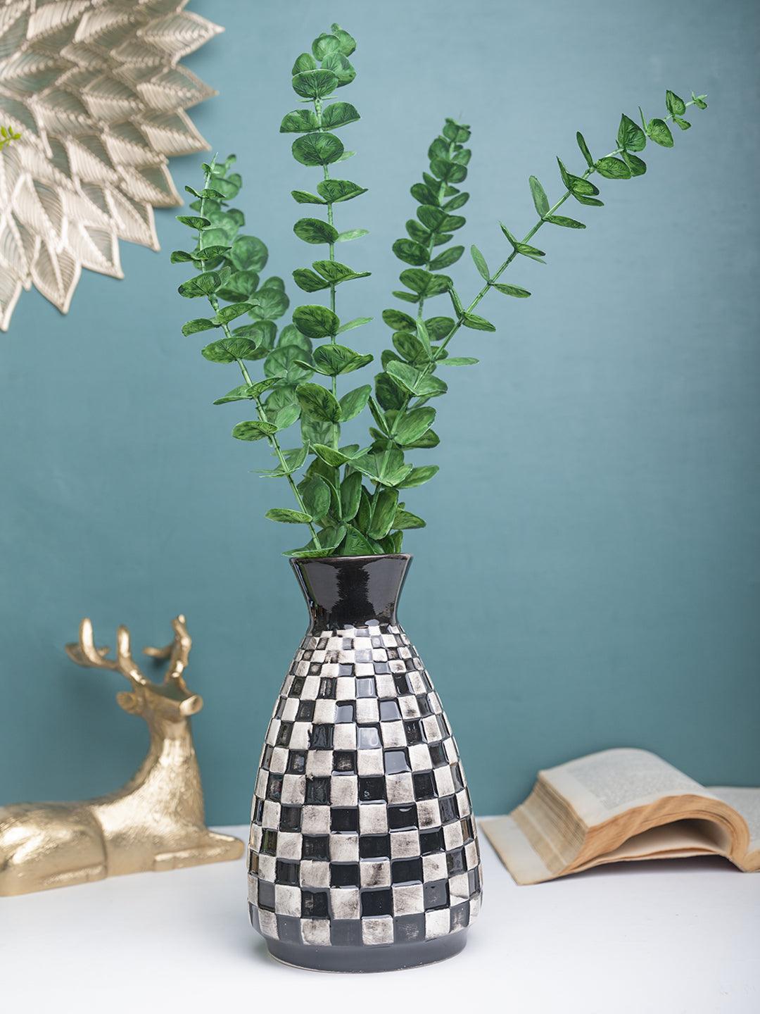 Decorative Flower Vase - Black and White - MARKET 99
