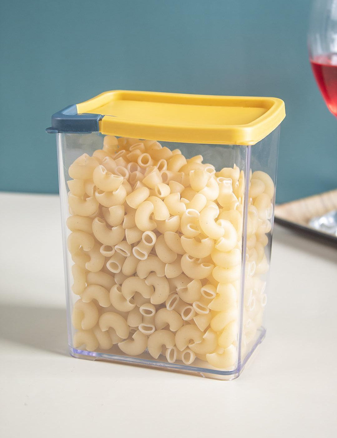 Market99 Medium Plastic Cereal Dispenser Jar With Lid - MARKET 99