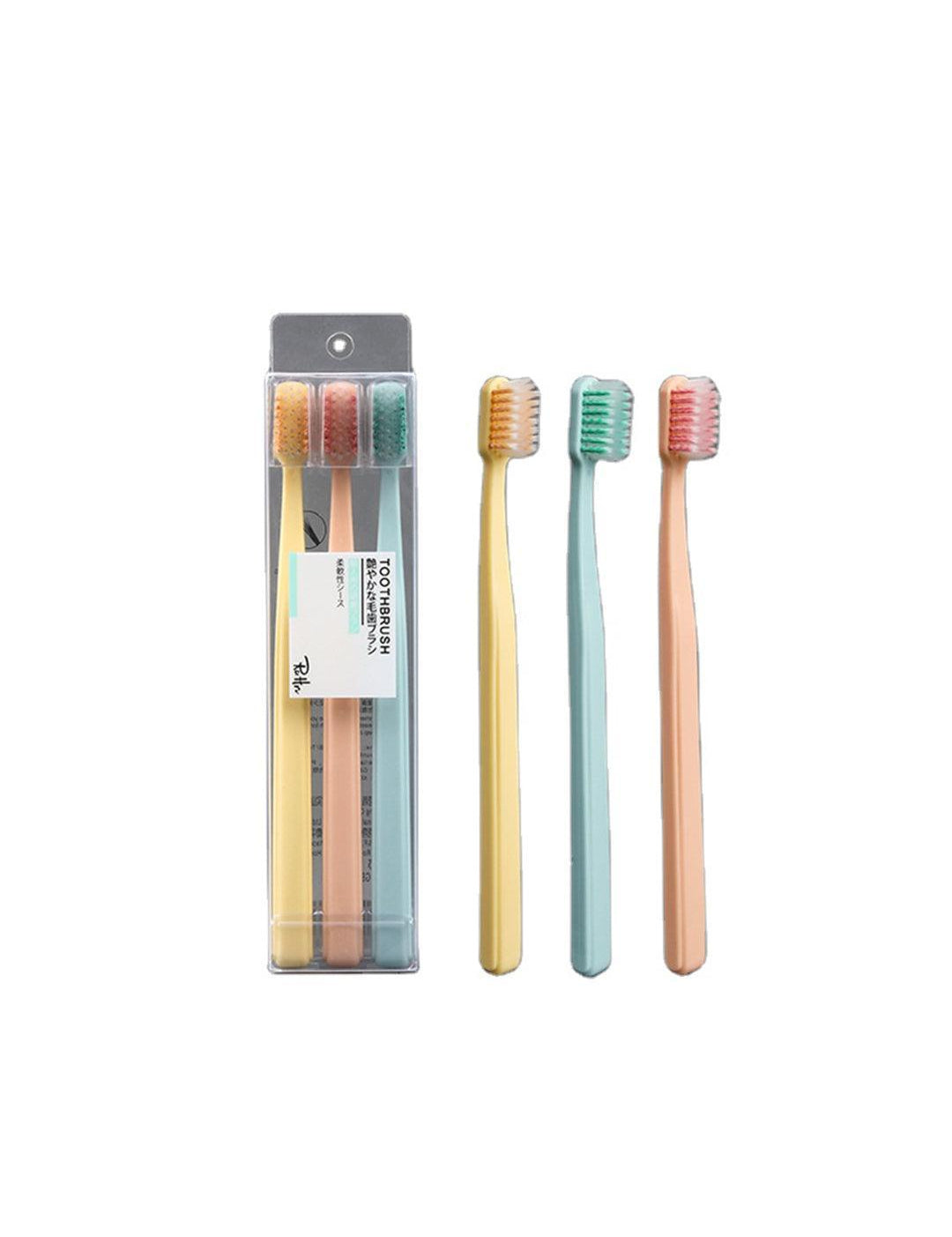 Market99 Pack Of 3 Plastic Tooth Brush - MARKET 99