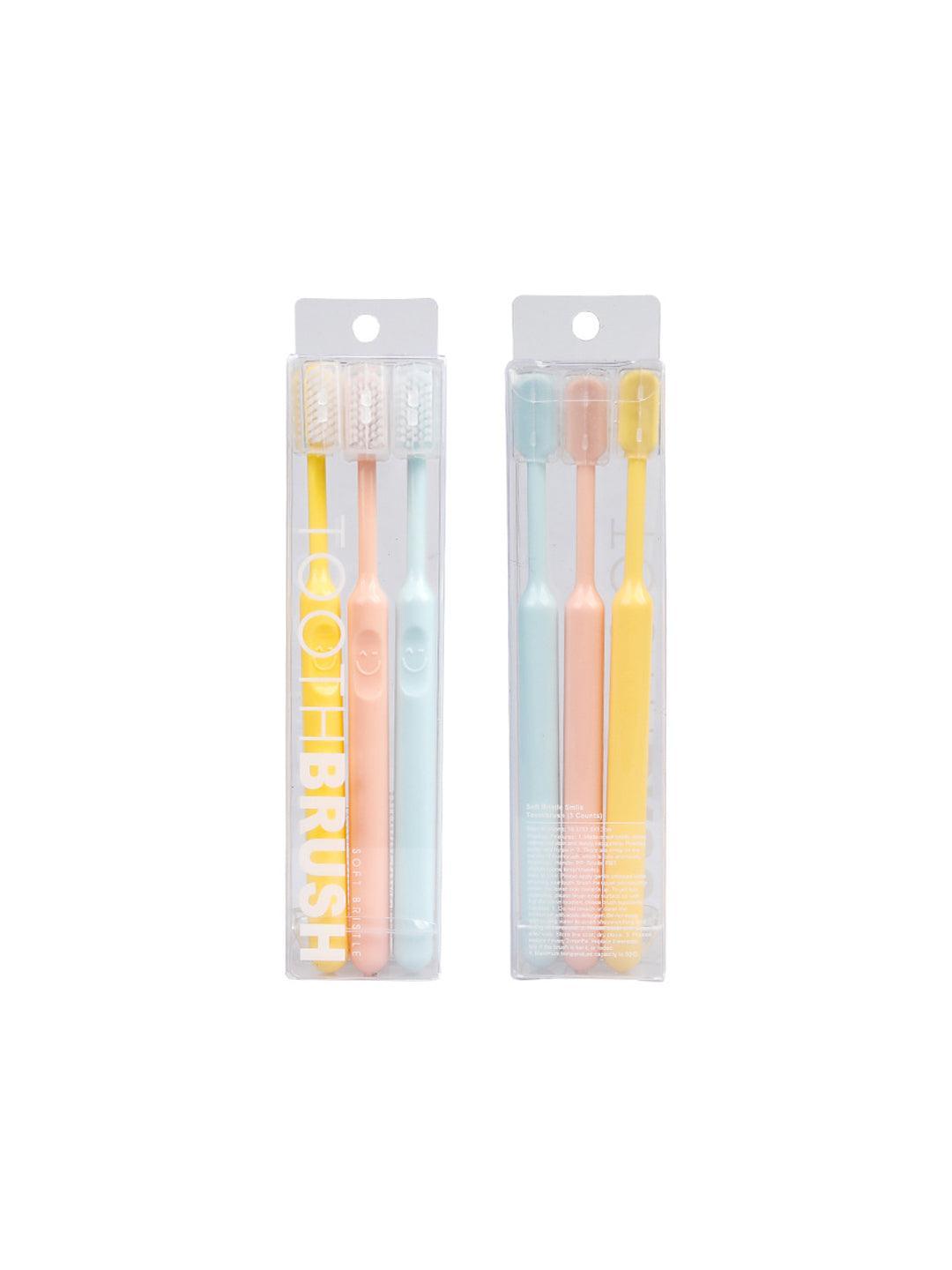 Market99 Pack Of 3 Plastic Toothbrushes - MARKET 99