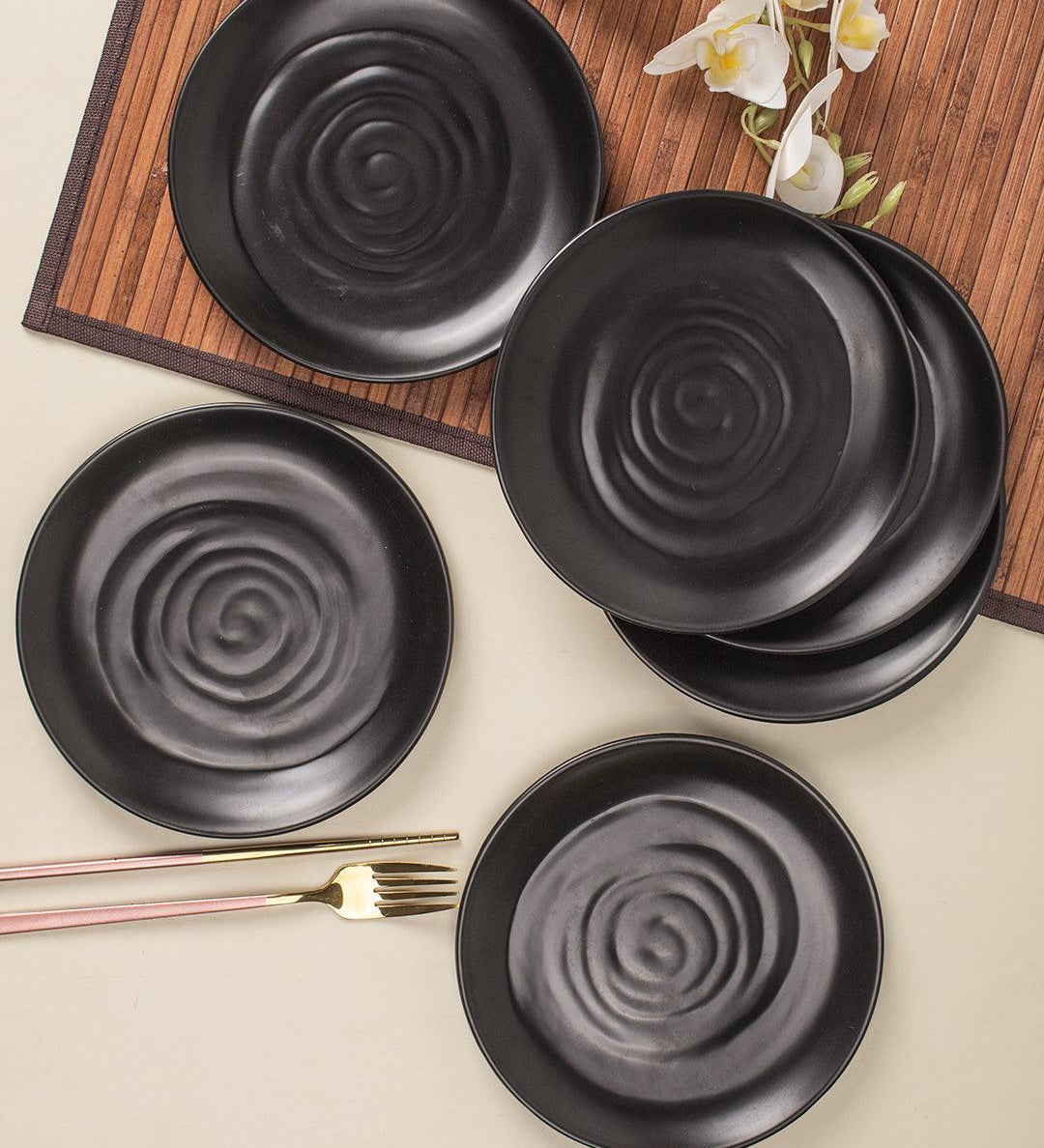 Melamine Black Round Quarter Plate (Set of 6) - MARKET 99