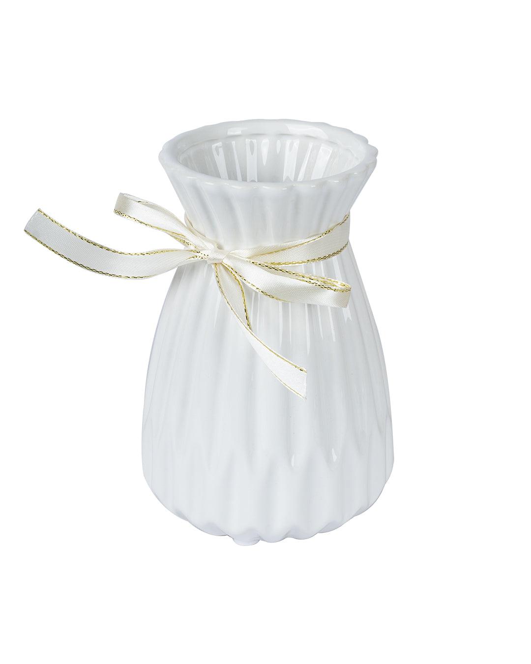 Nordic Vase, White, Ceramic - MARKET 99
