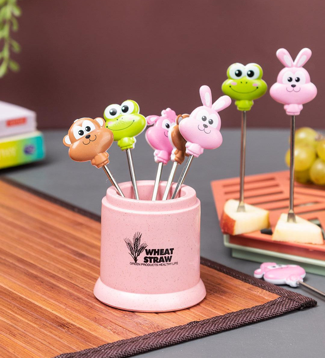 Pack of 7 Plastic Fruit Forks with Cute Animal Designs