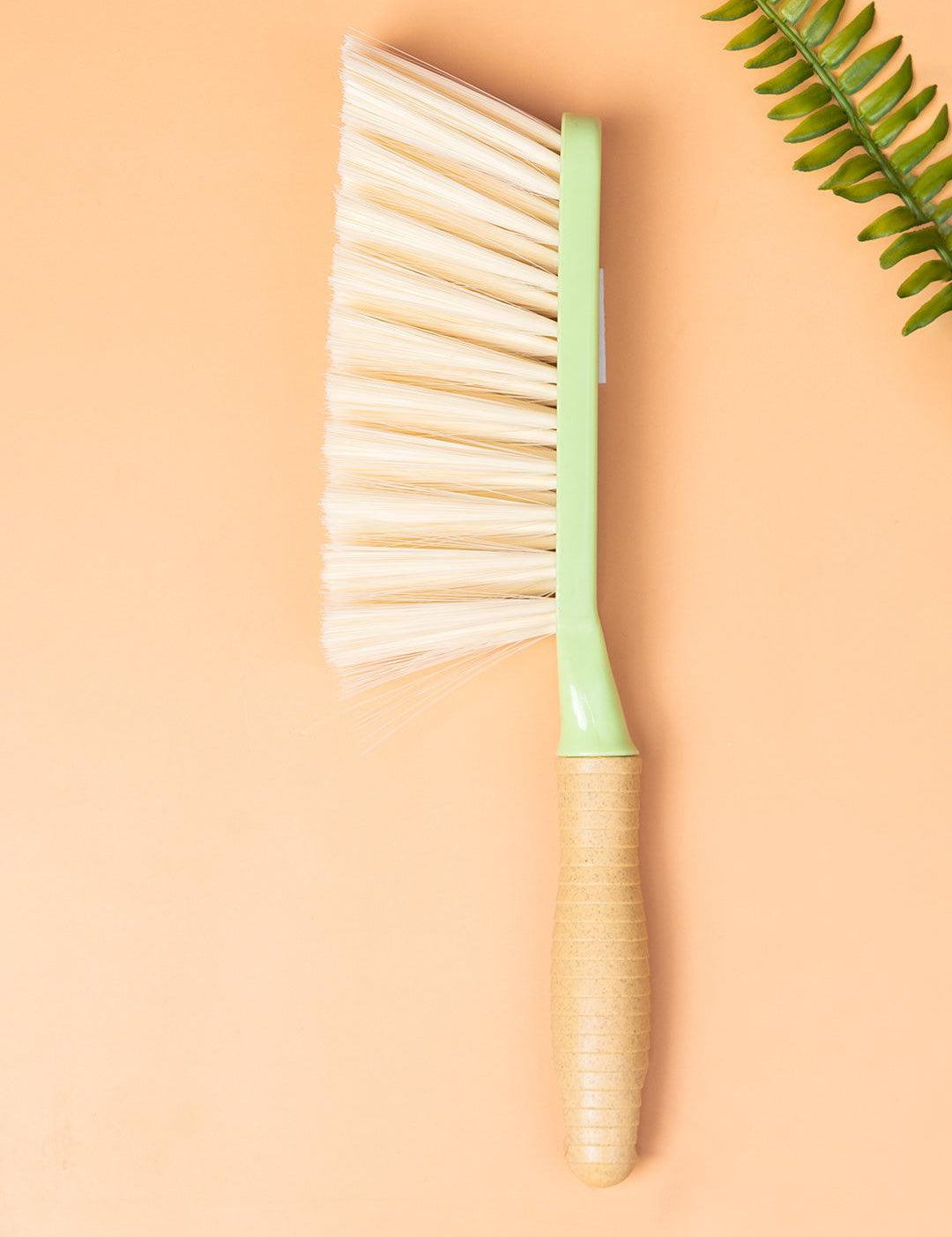 Plastic Carpet Cleaning Brush with Long Bristle & Handle