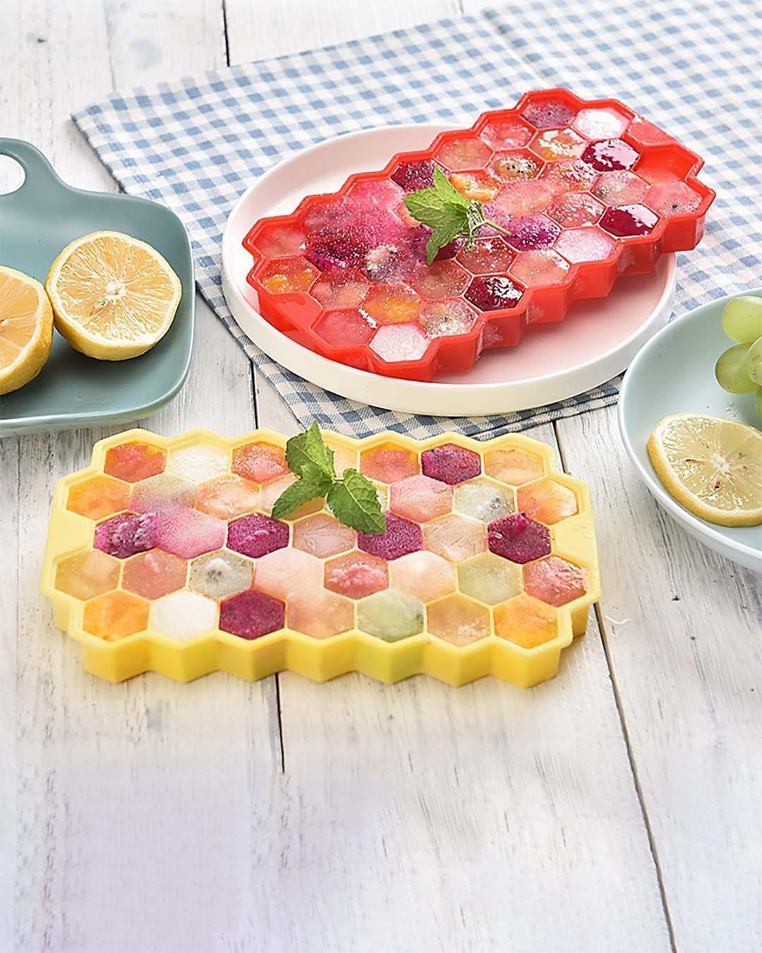 Silicone, Ice Tray With Lid, Beehive Pattern, Matt : Finish, Multicolor