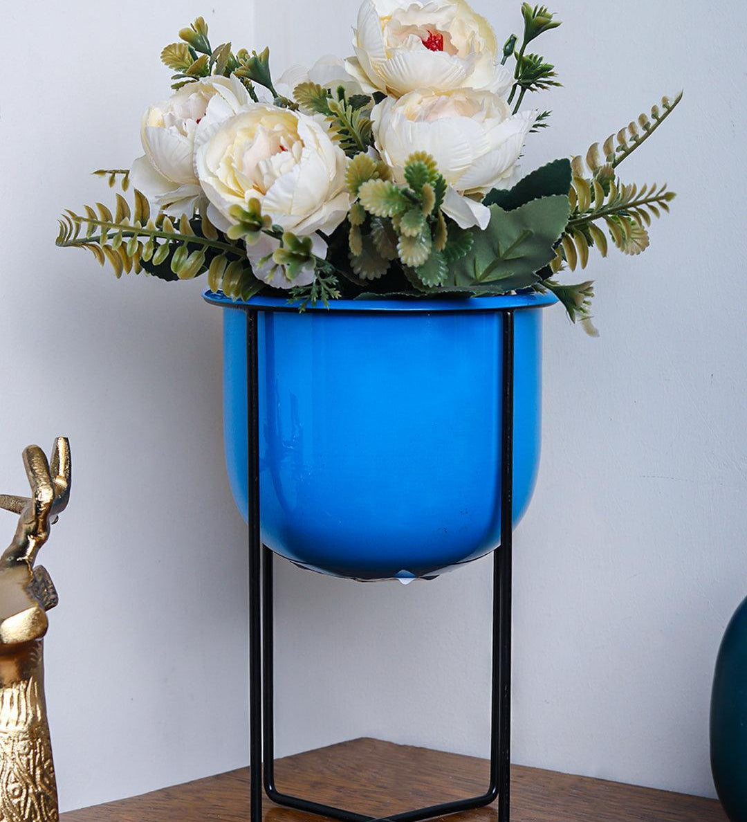 Stylish Blue Plant Pot With Stand - MARKET 99