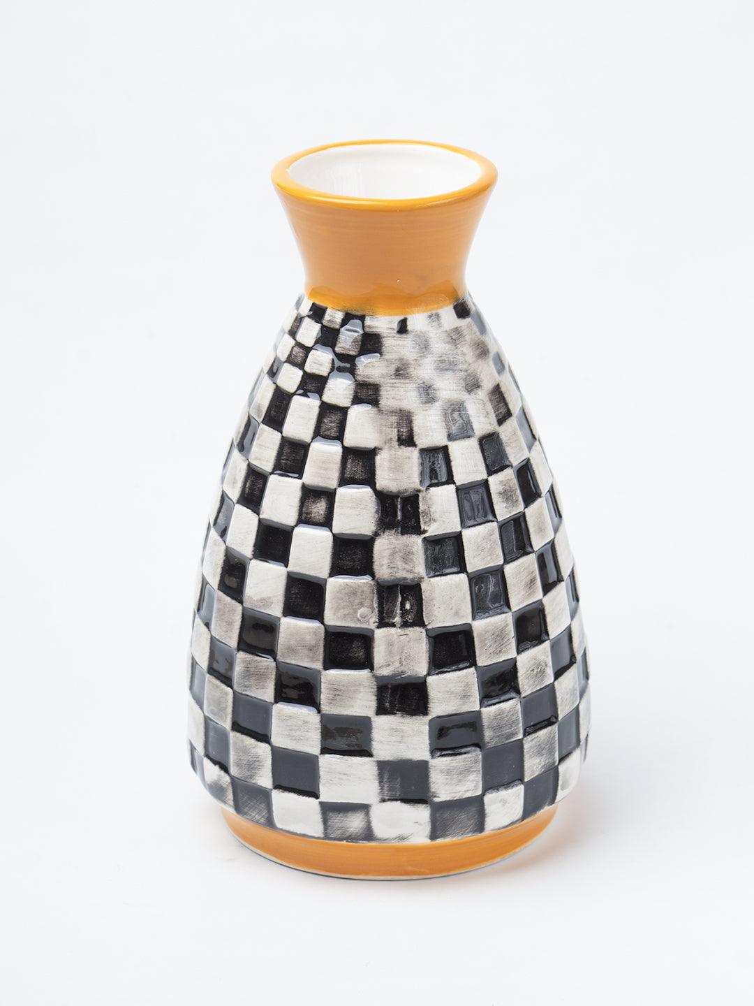 Black & White Ceramic Curvy Vase - Checks, Flower Holder - 3