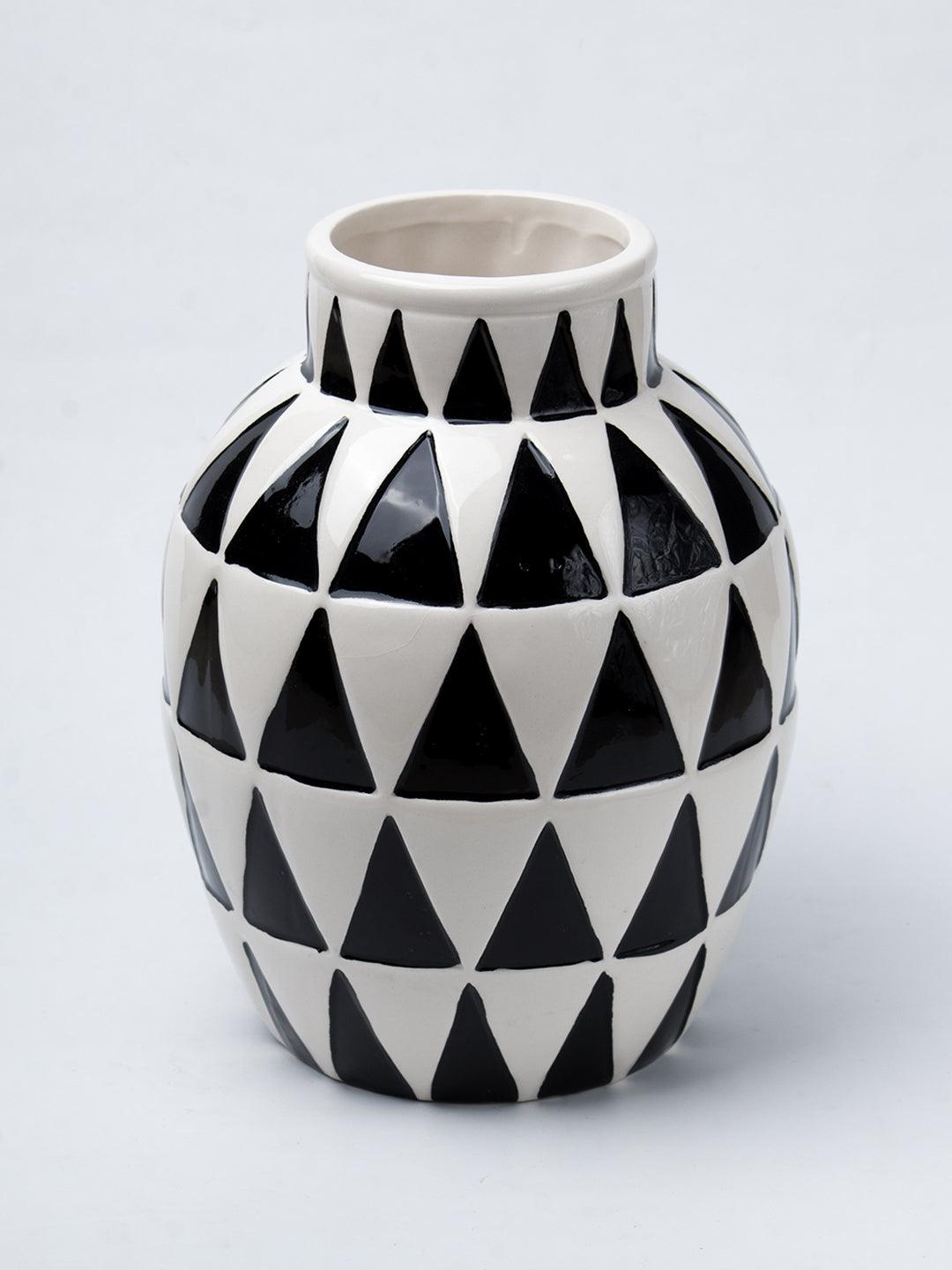 Black & White Ceramic Curvy Vase - Triangular Checks, Flower Holder - 3